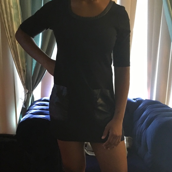 🛑 SOLD🛑💣LIL BLACK DRESS💣 - Picture 2 of 5